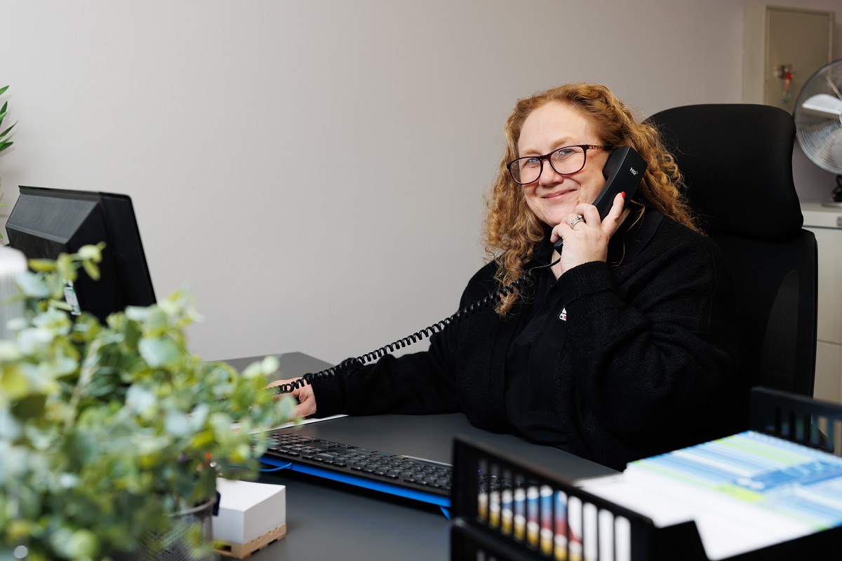 Strand Hardware Gets Top Marks for Service